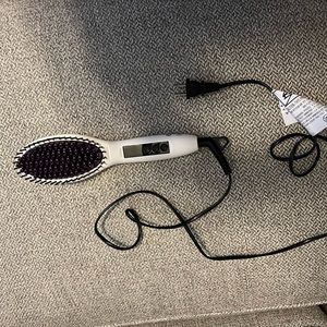 Wet to Straight Straigtner from Instyler